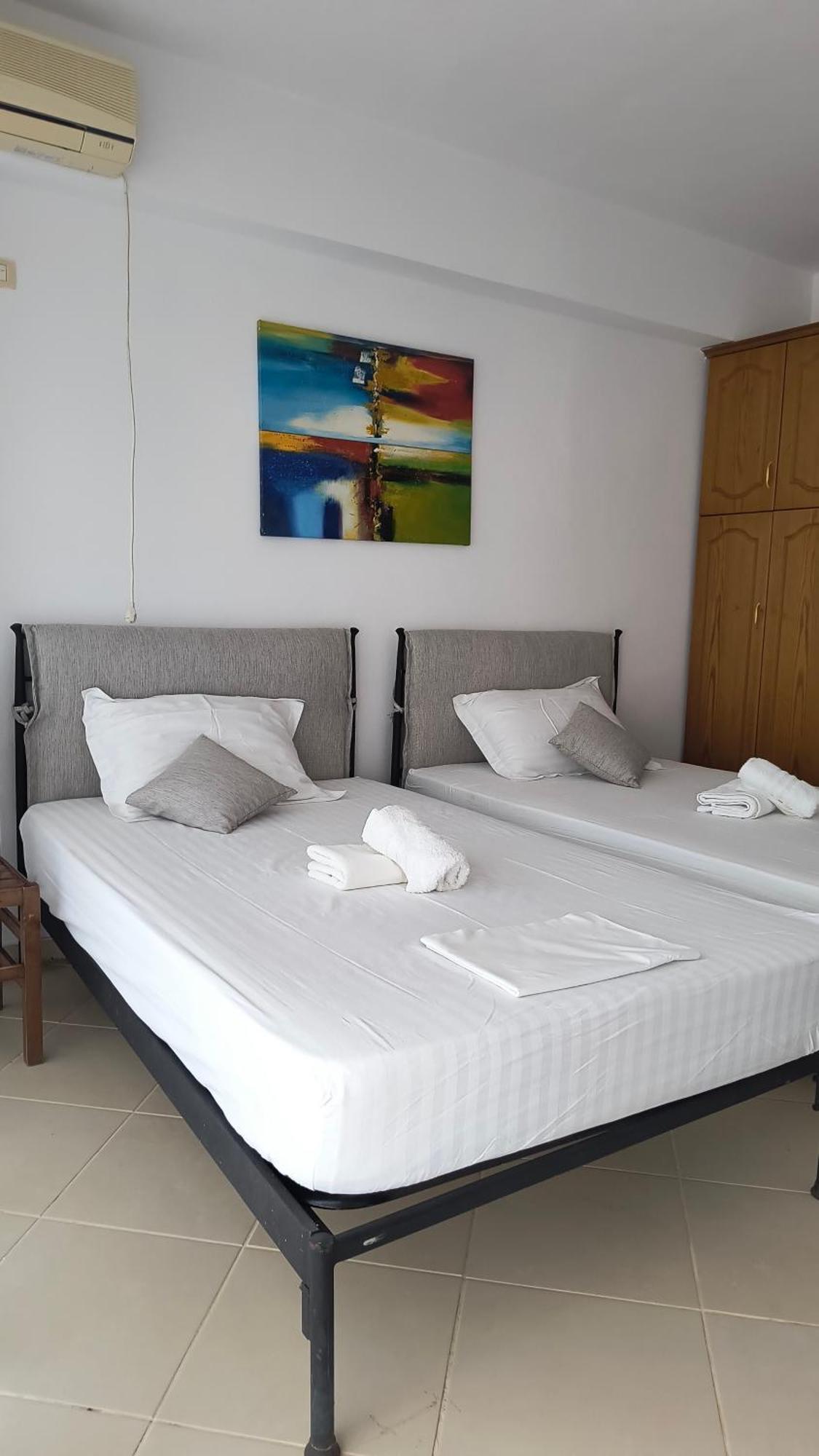 Polyxeni Apartments & Rooms Qeparo Eksteriør bilde